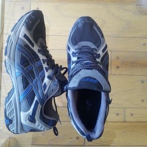 SALE ASICS Gel Gray Black Men's running shoes   sz 10
